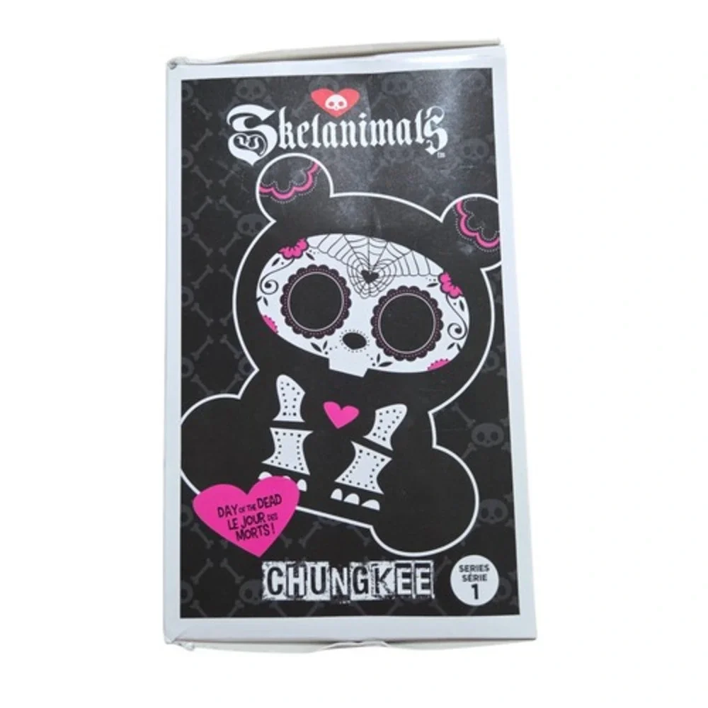 2025 Hasbro Skelanimals Day Of The Dead Chungkee Panda Series 1 Vinyl Figure